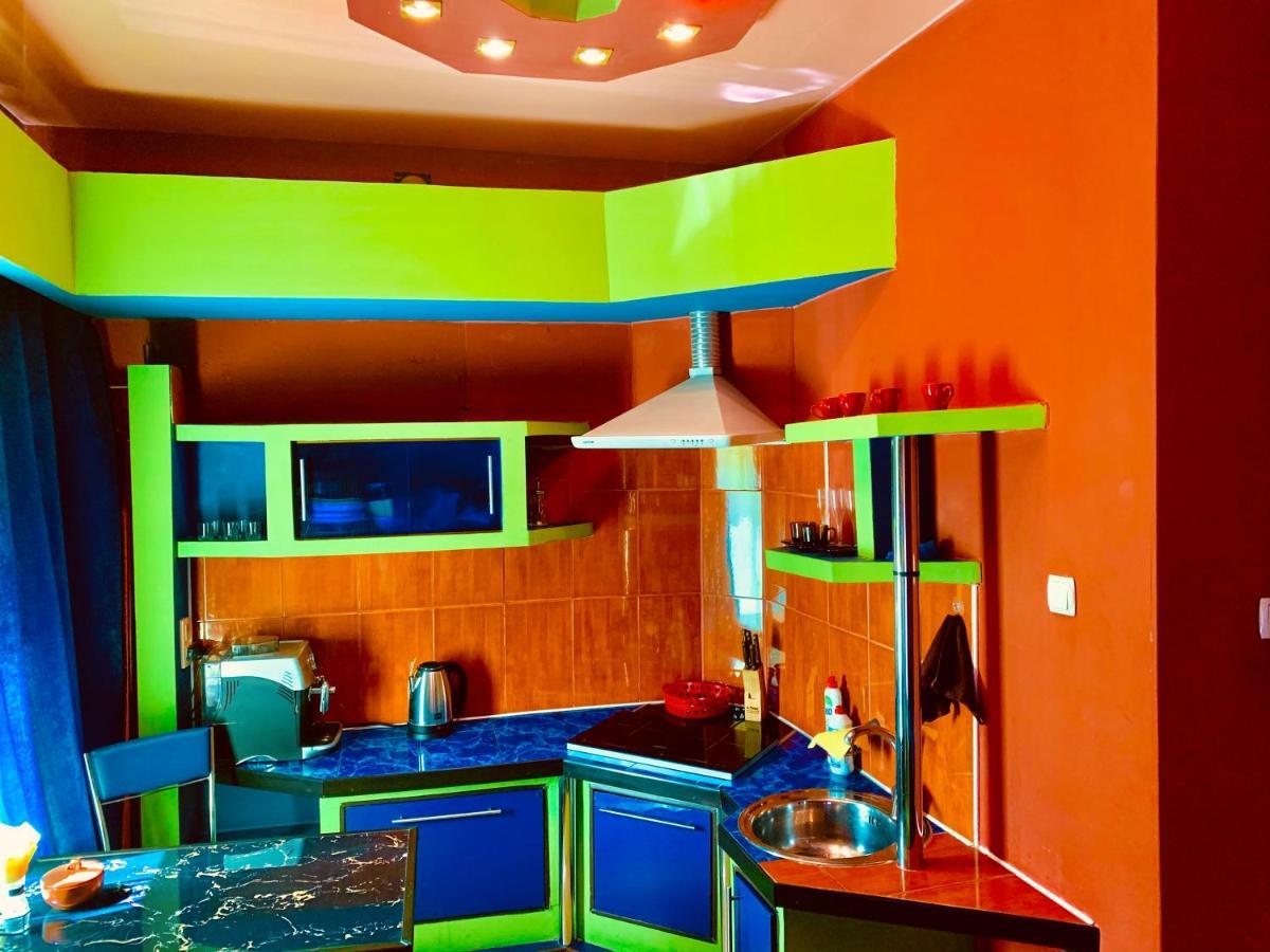 One-Bedroom Apartment On Gagarina 카리프 외부 사진