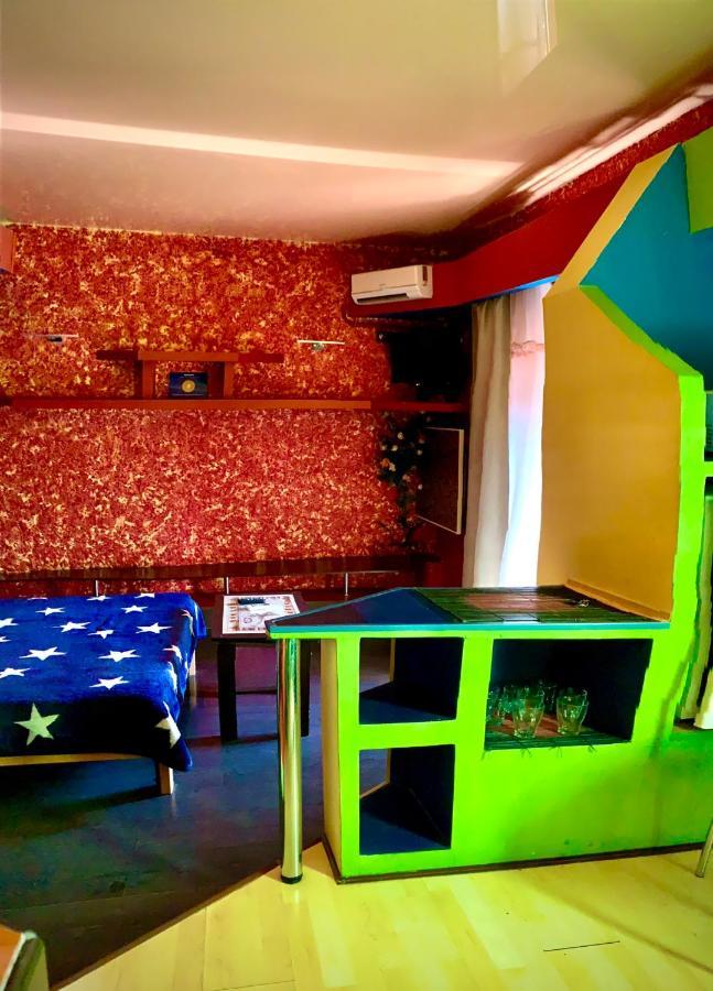 One-Bedroom Apartment On Gagarina 카리프 외부 사진